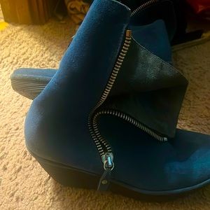 FlyLondom Platform Shoes in Dusty Blue. Size 43, which would fit a TRUE 11/11.5